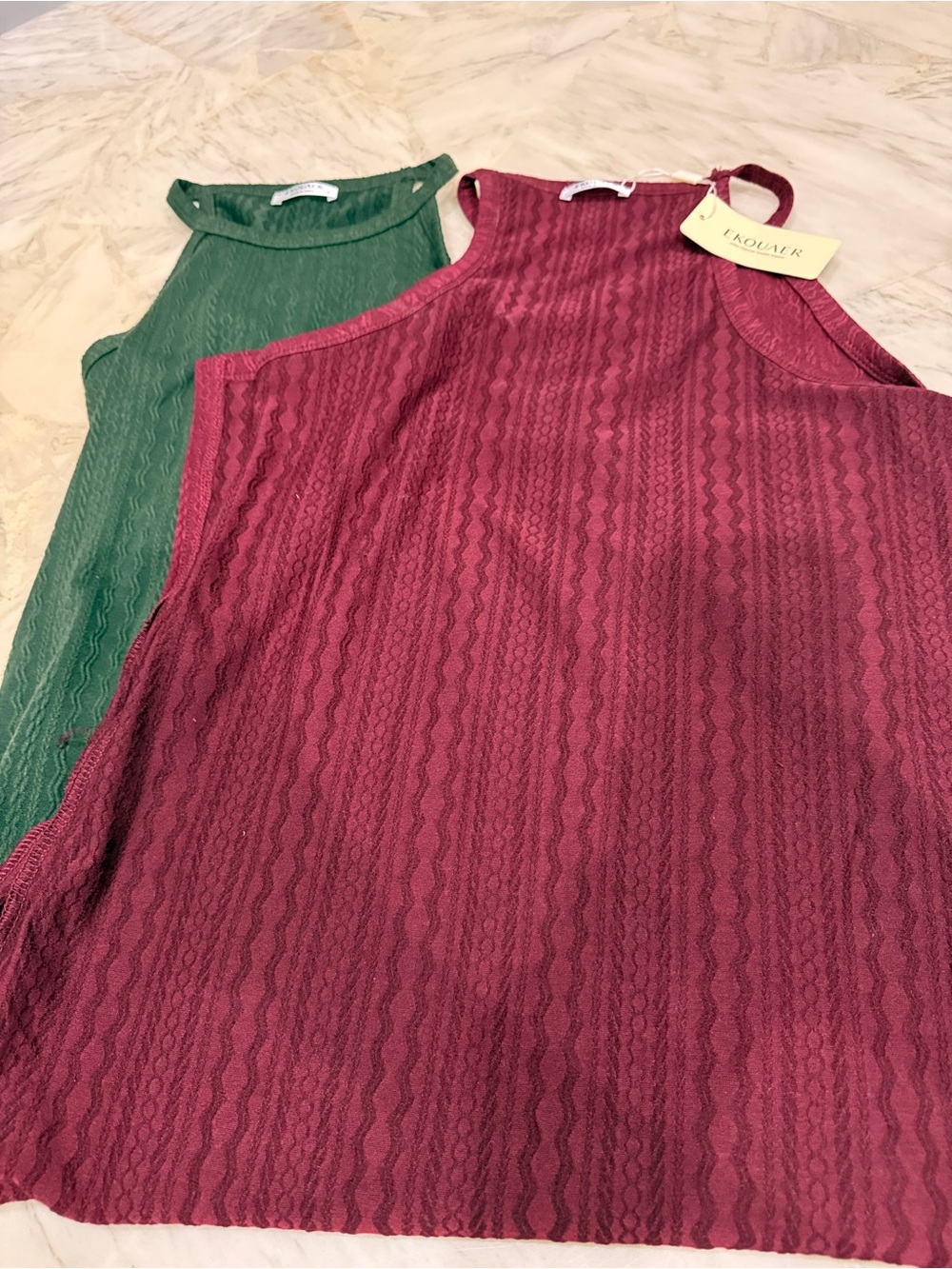 L'Equalé Textured Sleeveless Tank - Burgundy